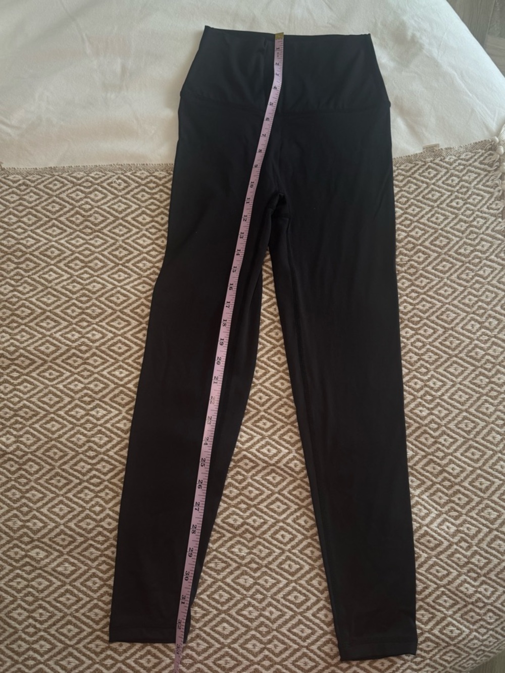NWT - Black High-Waist Breathable Active Leggings H&M Like - Fitted - Slip On - Picture 4 of 4